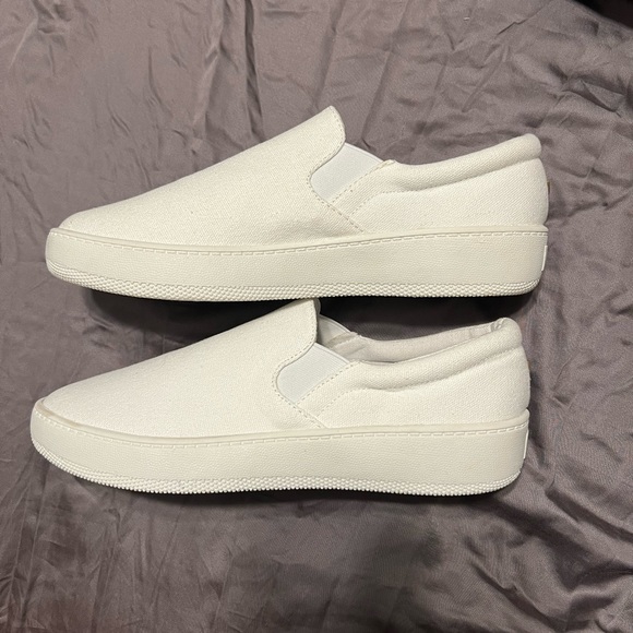 Lulus Dylann White Canvas Slip-On Flatform Sneakers - Picture 7 of 9